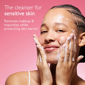 Caudalie gel texture close-up demonstrating lightweight hydrating foam