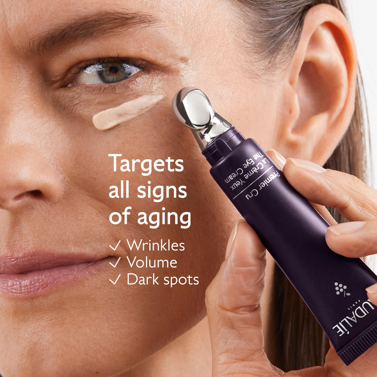 Caudalie metal applicator close-up cooling tip for depuffing benefit