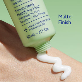 Caudalie Vinopure next to a serum pipette to show layering and routine compatibility