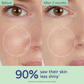 Pouring Vinopure toner texture illustrating lightweight exfoliating fluid