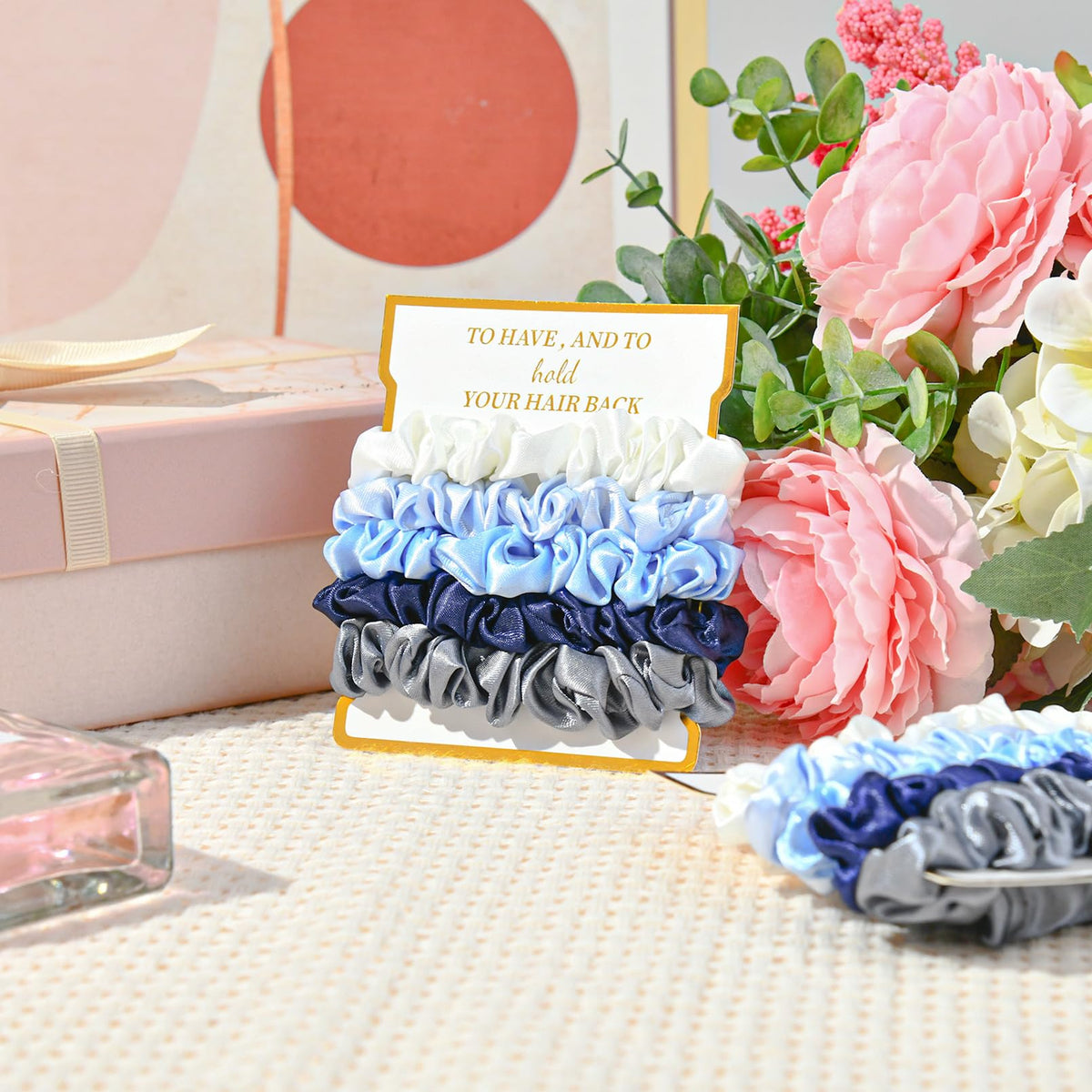 CEELGON travel bag with spare scrunchies showing convenience and on-the-go use