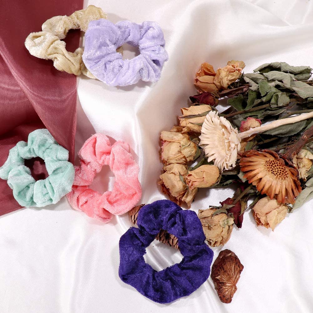 Cehomi color array flat lay displaying seasonal shades for outfit matching