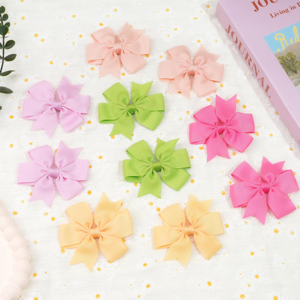 CÉLLOT paired bows arranged in a gift box for present-ready appeal