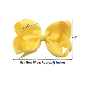 CÉLLOT clip gripping hair demonstrating strong hold and durability