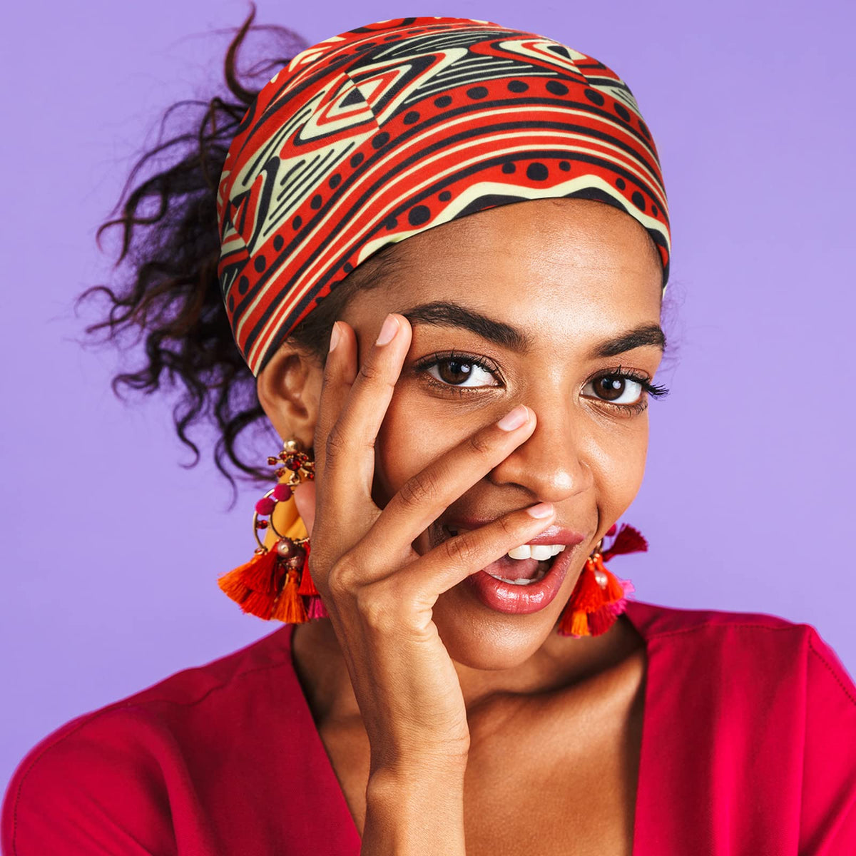 Censen knotted-front detail showing stylish turban knot and secure hold
