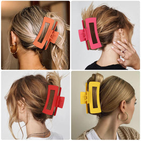 CHANDAT hand holding clip to show 4.1-inch size and scale benefit