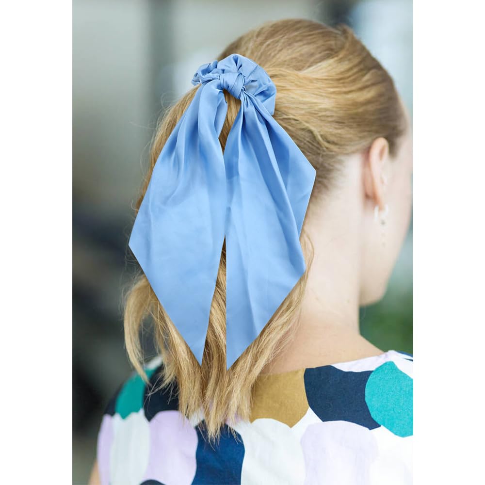Cinaci satin fabric close-up highlighting smooth texture that prevents hair breakage
