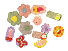 CISMARK close-up of silicone clay and plastic clip detail, gentle texture for delicate hair