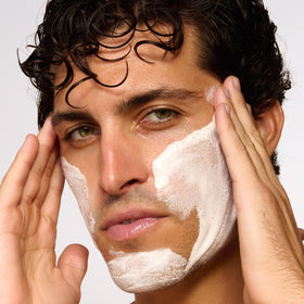 CLARINS lather in hand demonstrating creamy foam and easy rinsing
