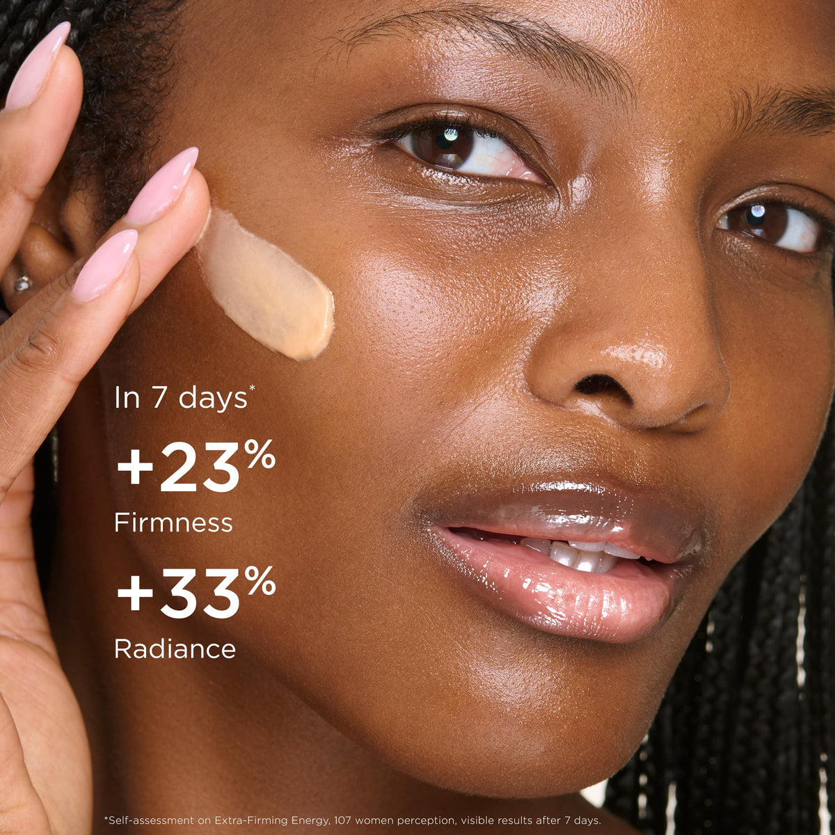 CLARINS hand applying cream to cheek for quick smoothing benefit