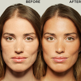 Clarins drops mixed into moisturizer illustrating easy blending benefit