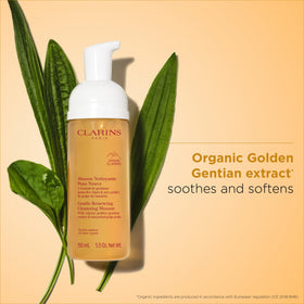 Clarins foam on hand illustrating airy lather that lifts makeup and impurities