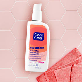 Clean & Clear ingredients label showing 0.5% salicylic acid and clean formulation