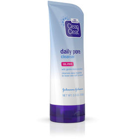 Clean & Clear close-up of microscrubbers highlighting gentle exfoliation benefit