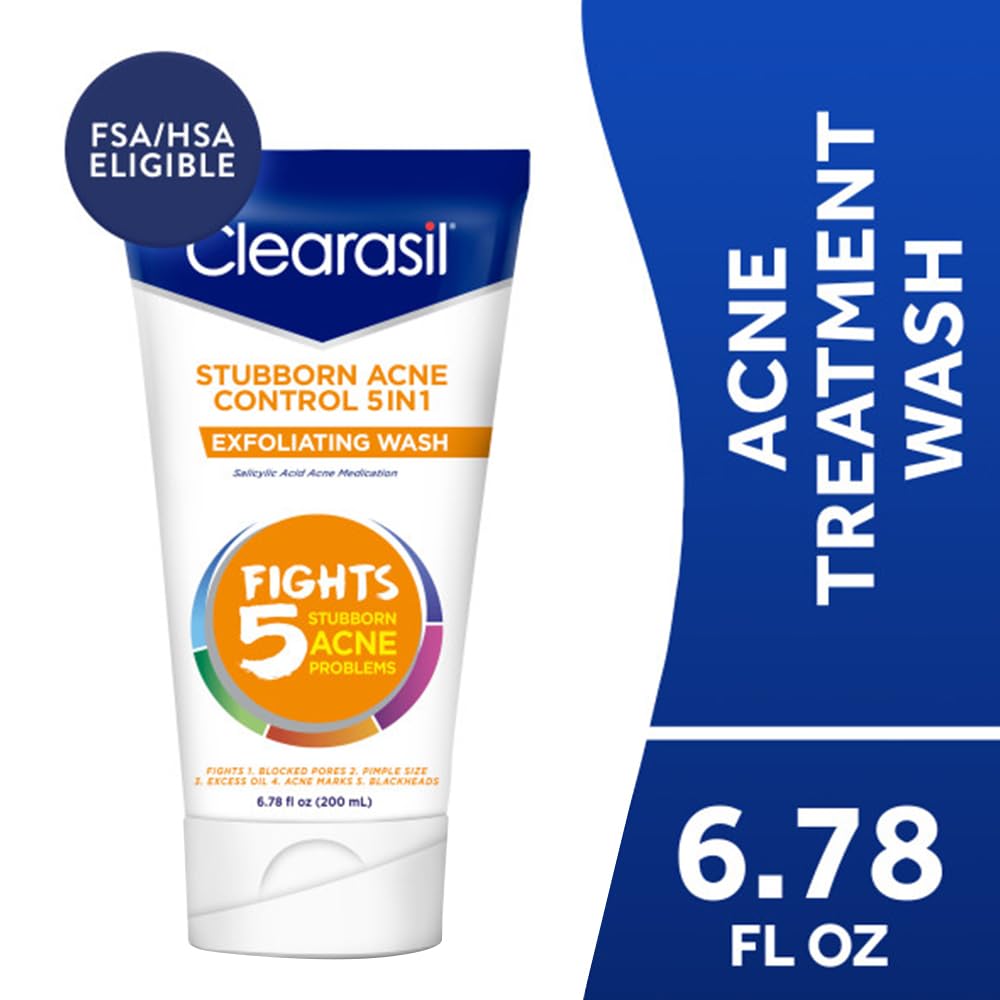 Clearasil close-up of wash texture on hand illustrating gentle exfoliation benefit