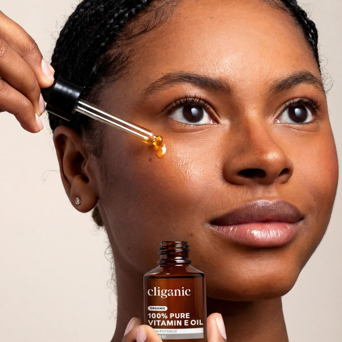 Cliganic applied to hair ends improving shine and manageability