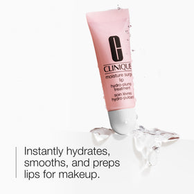 Clinique applying Moisture Surge on face to show smooth, non-greasy finish