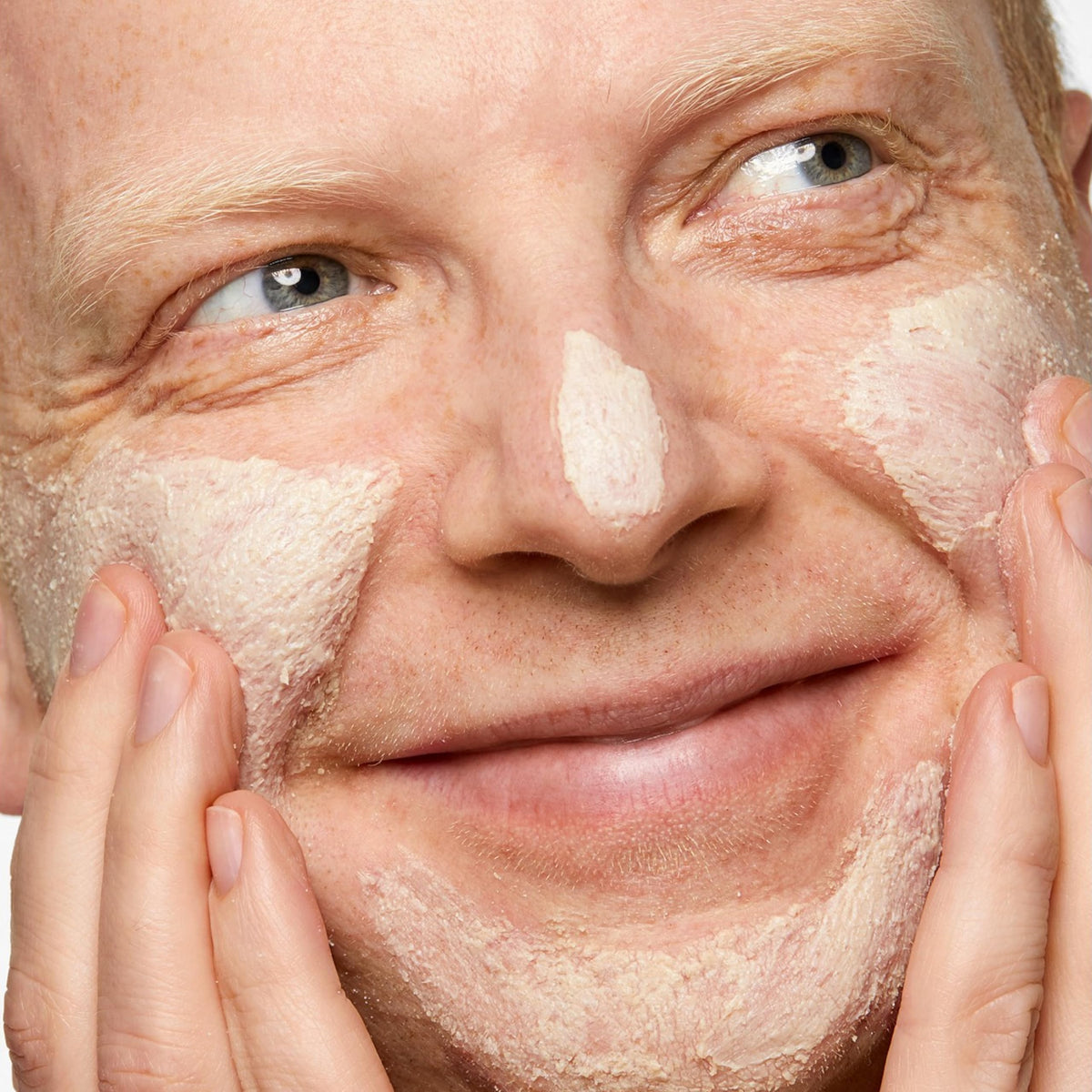 Clinique cap and dispensing opening showing ease of use and controlled application