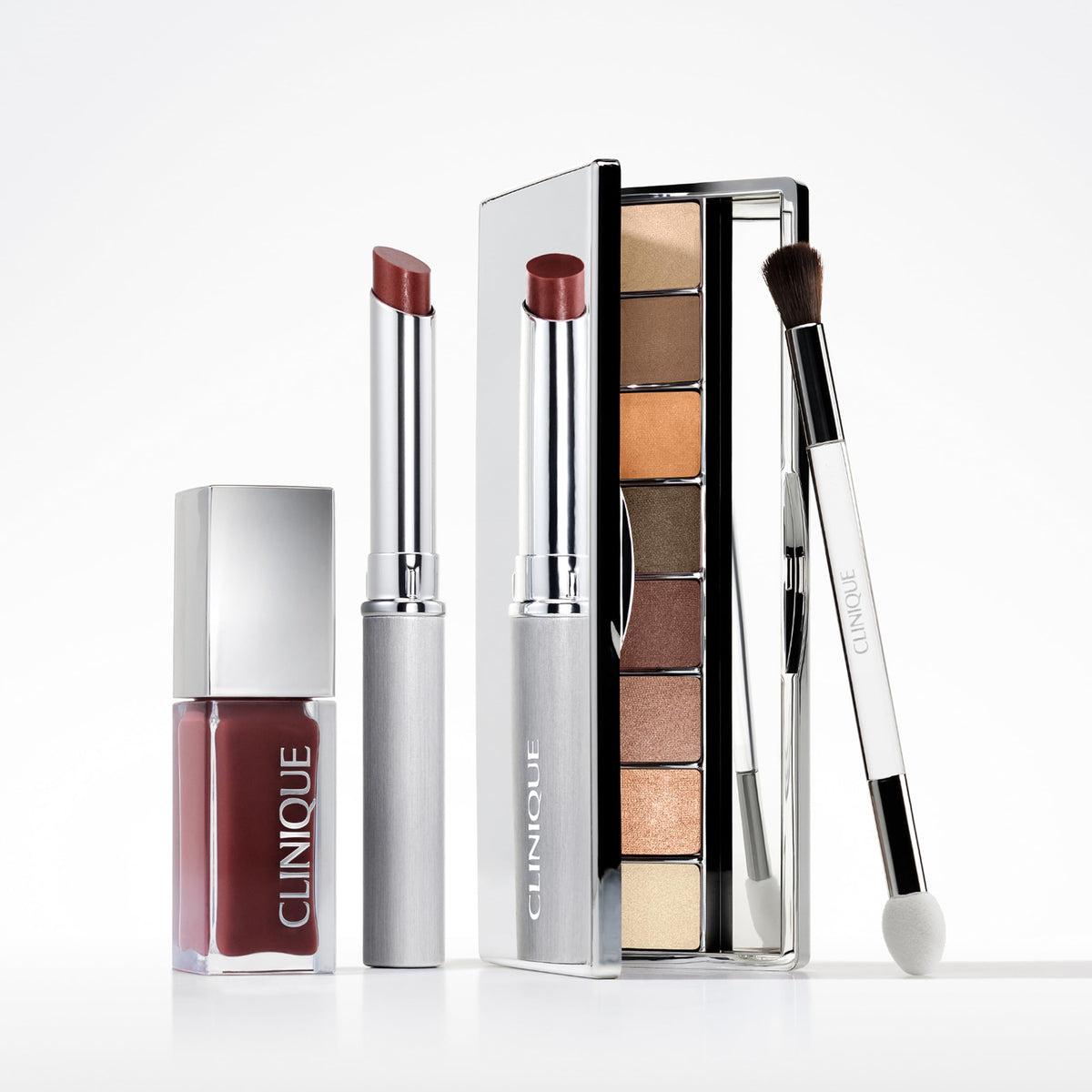 Clinique close-up of silky powder texture revealing smooth blendability and rich pigment