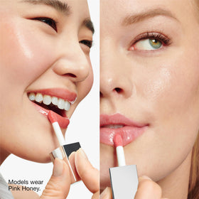Clinique applicator close-up with tapered tip for precise, mess-free application benefit