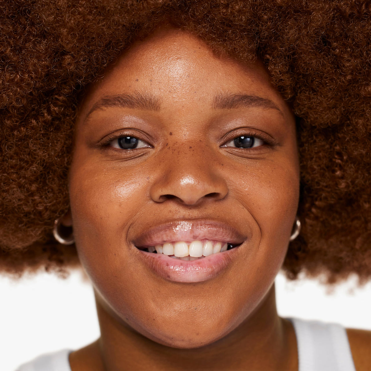 Clinique Quickliner texture stroke on skin showing smooth glide and buildable, natural color