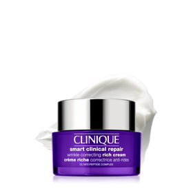 Clinique jar front view showing packaging and benefit of deep hydration