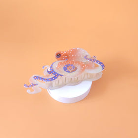Clip Sugar covered spring detail showing rust-resistant durability