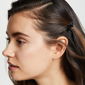 Cobahom close-up of clip teeth highlighting gentle grip and hair protection