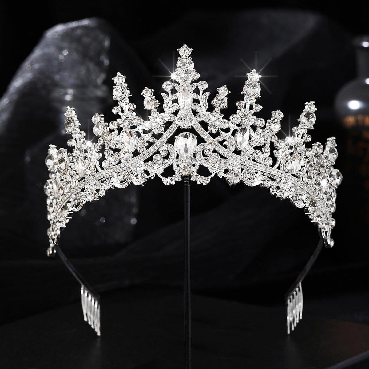 COCIDE hand scale showing tiara size and lightweight wearability