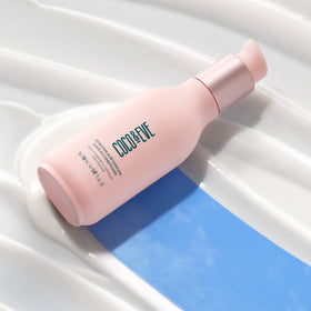 Coco & Eve spray nozzle close-up demonstrating fine mist for even coverage