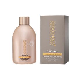 COCOCHOCO formula texture close-up revealing smooth consistency for easy application