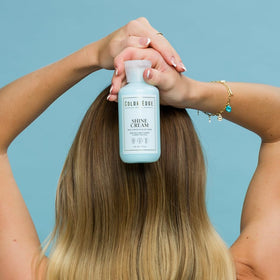 Color Edge texture close-up displaying creamy, lightweight formula for easy spread