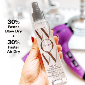 COLOR WOW spray action mist over hair, faster drying and even coverage