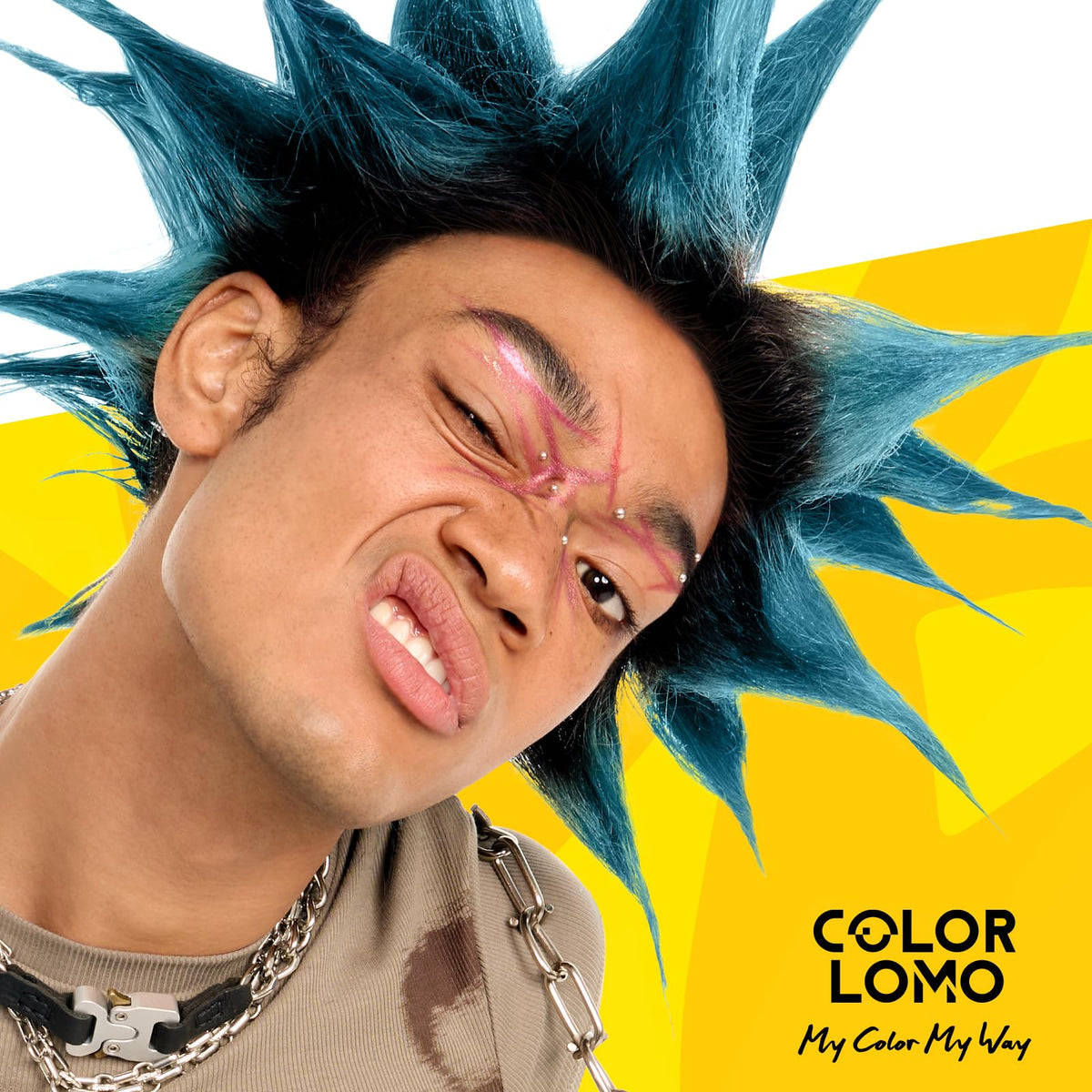 COLORLOMO ingredient label close-up showing Chroma Balance Tech benefit