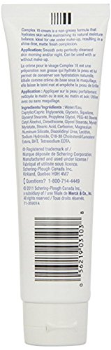 Complex 15 cream texture close-up demonstrating lightweight, non-greasy hydration