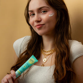 CoTZ applied under foundation improving makeup adhesion and finish