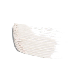 COVERGIRL before and after lashes demonstrating added volume