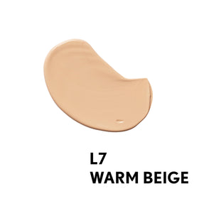 COVERGIRL closeup texture highlighting smooth, blendable formula benefit