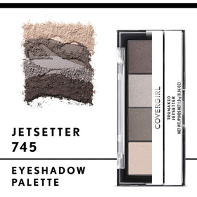 COVERGIRL TruNaked Jetsetter close-up powder texture showing smooth blendability