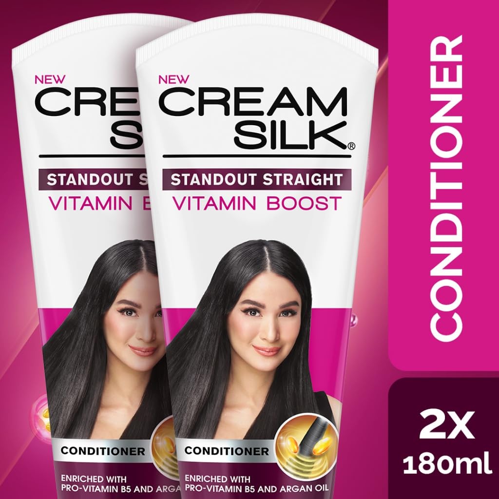 Cream Silk conditioner texture in palm illustrating creamy spreadability