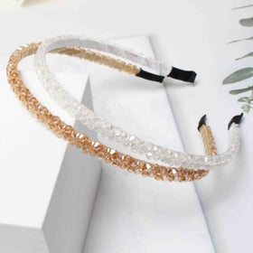 Cuizhiyu close-up of crystal rhinestones highlighting shine and refined detail