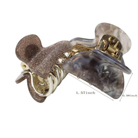 Cuizhiyu clip held in hand shows 1.57 inch compact size for travel
