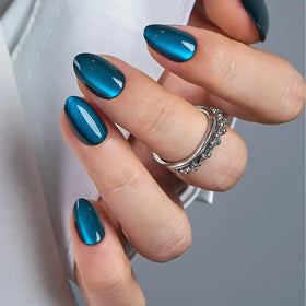 CurvLife front packaging showing blue cat design and kit contents for quick manicures