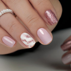 CurvLife close-up of glossy gel polish finish providing salon-like shine