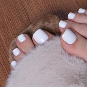 CurvLife close-up of glossy surface highlighting smooth shine and durability