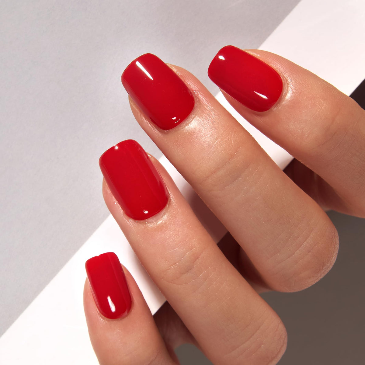 CurvLife glossy surface close-up highlighting mirror-like shine