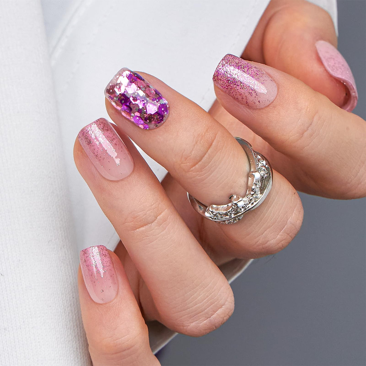 CurvLife close-up of polish texture and glossy finish for salon look