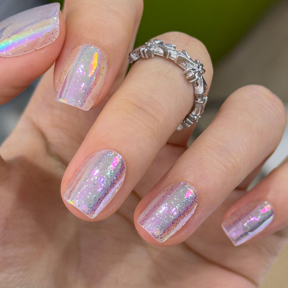 CurvLife close-up of gel texture highlighting glossy, chip-resistant finish