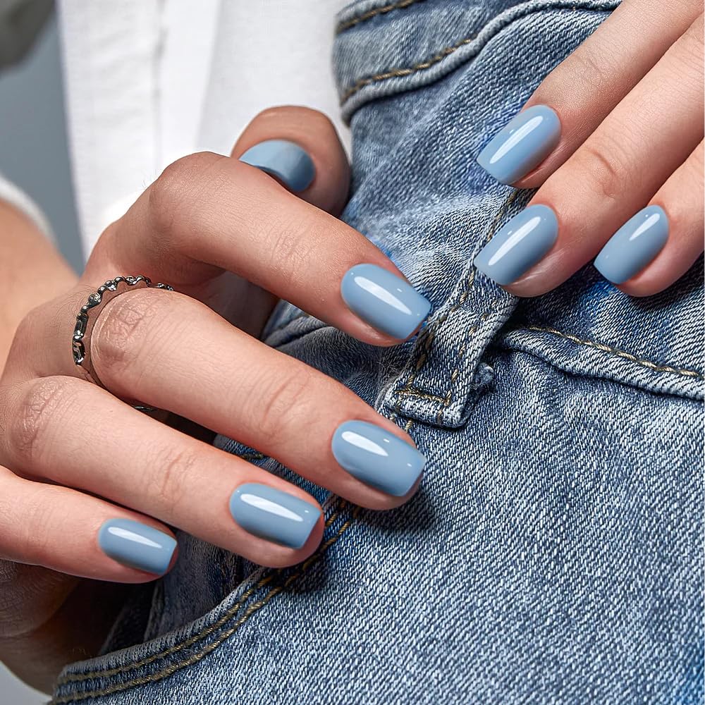 CurvLife front packaging showing apricot Cloud Mist nails for an elegant at-home manicure