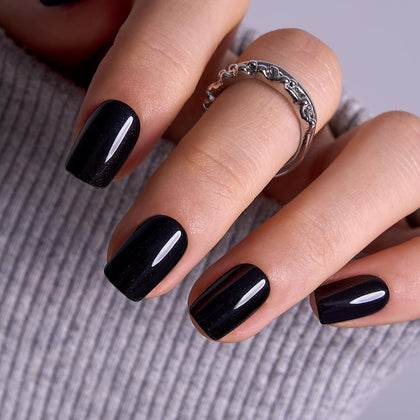 CurvLife front packaging showing black square nails and included tools for easy application